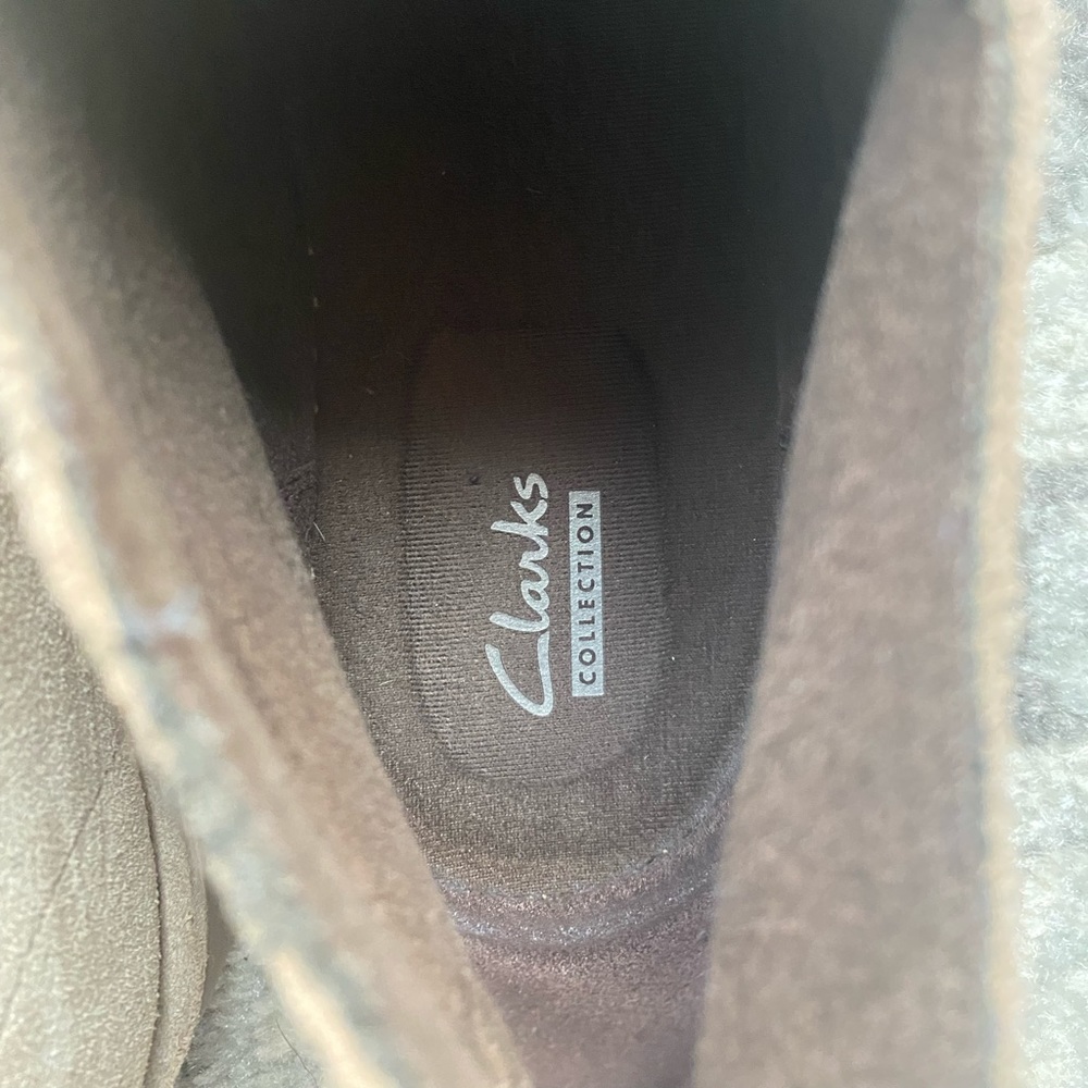 Clarks Desert Boot - Picture 2 of 9